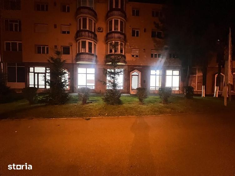 Spațiu comercial, de 164 mp, în Central