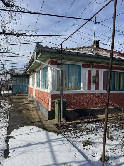 Casă cu 3 camere în Central