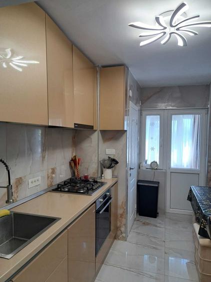 Apartament cu 4 camere decomandat în Pantelimon