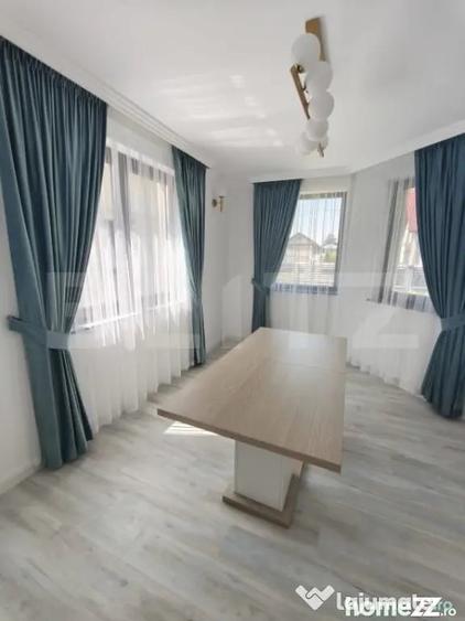 Casa Premium cu 6 camere, 238 mp utili, zona centrala, Radau - 1