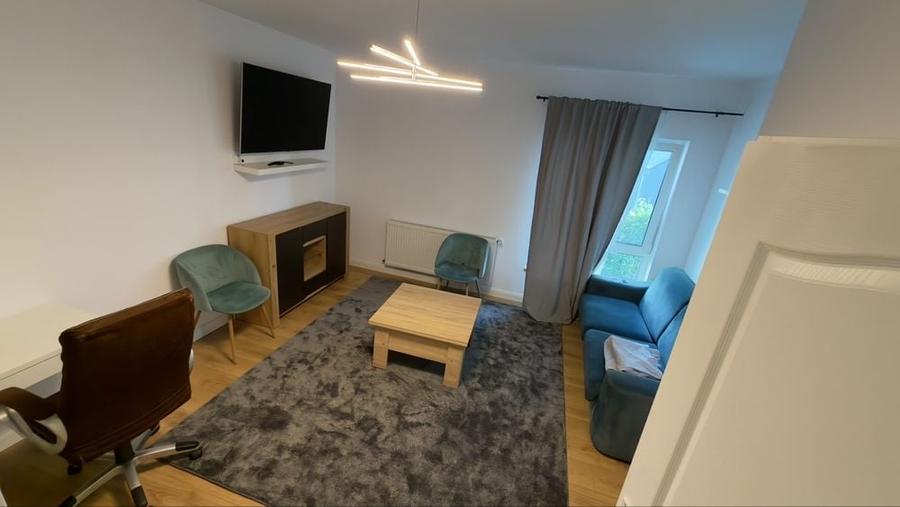 Apartament cu 2 camere semidecomandat în Florești