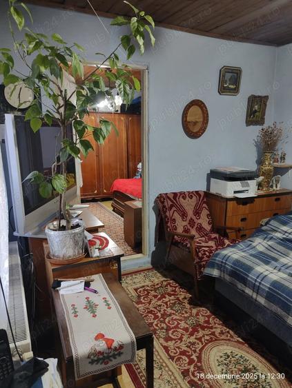 Casă cu 2 camere cu Teren 100 Mp în Central