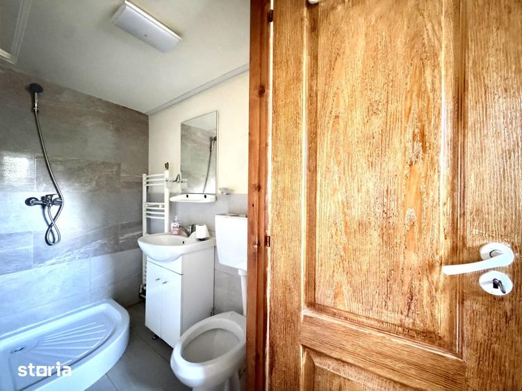 Casă cu 5 camere cu Teren 479 Mp în Ghirodei