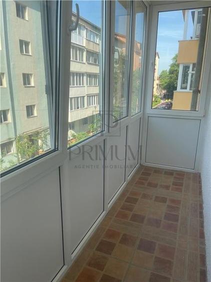 Apartament cu 3 camere decomandat, mobilat în Aeroport