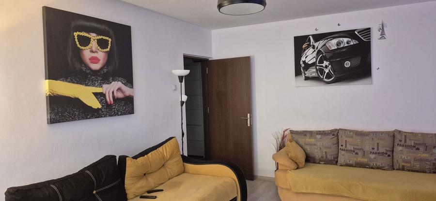 Apartament cu 2 camere decomandat în Satu Nou