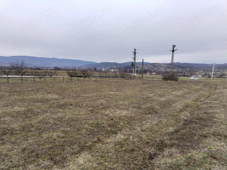 Teren de 3000 mp, în Vața de Jos