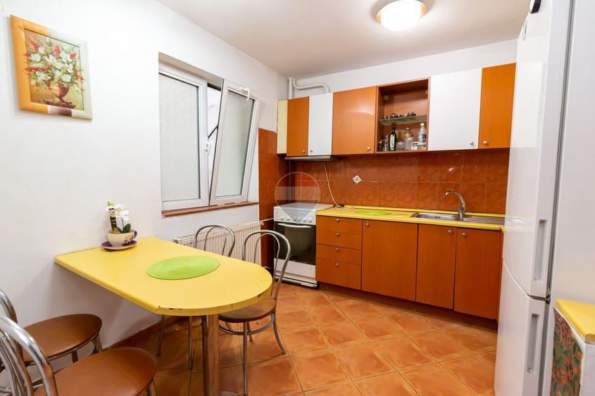 Apartament cu 3 camere decomandat, mobilat în Ghencea