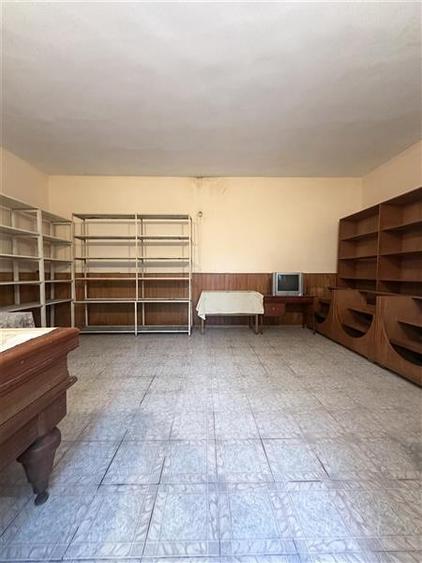 Spațiu comercial, de 185 mp, în Central