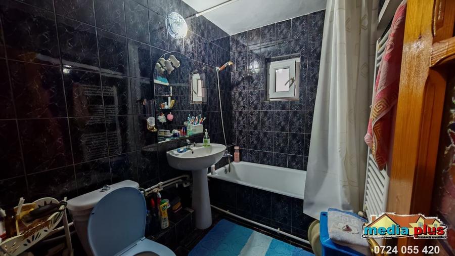 Apartament cu 2 camere decomandat în Micro 39