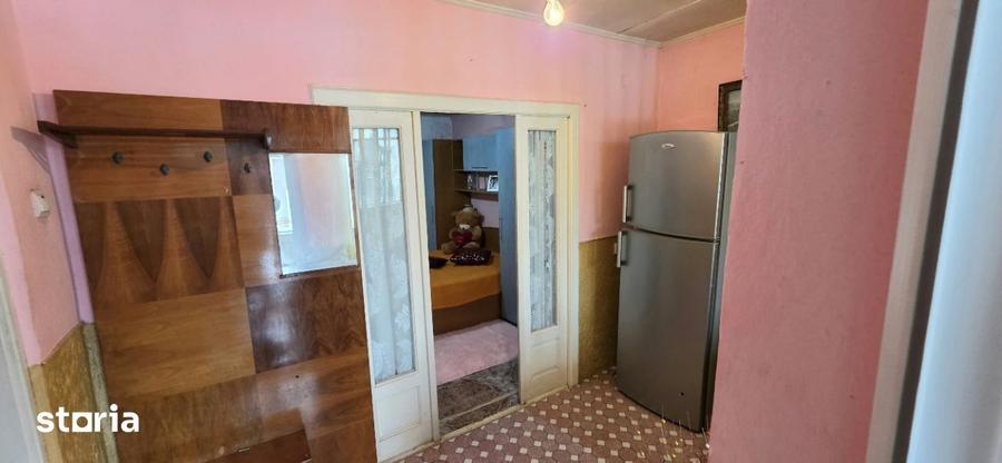 Casă cu 3 camere cu Teren 213 Mp în Alexandriei
