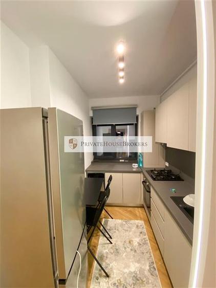 Apartament cu 2 camere semidecomandat, mobilat în Pipera