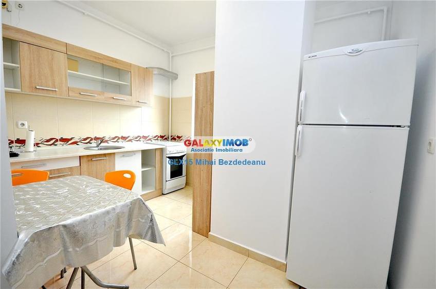 Apartament cu 2 camere decomandat, mobilat în Central