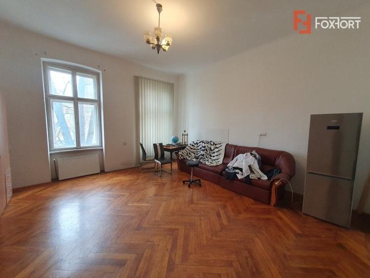 Apartament cu 4 camere decomandat în Fabric