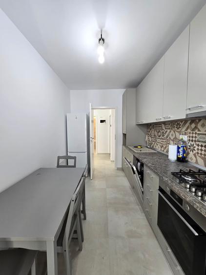Apartament cu 2 camere decomandat în Metalurgiei