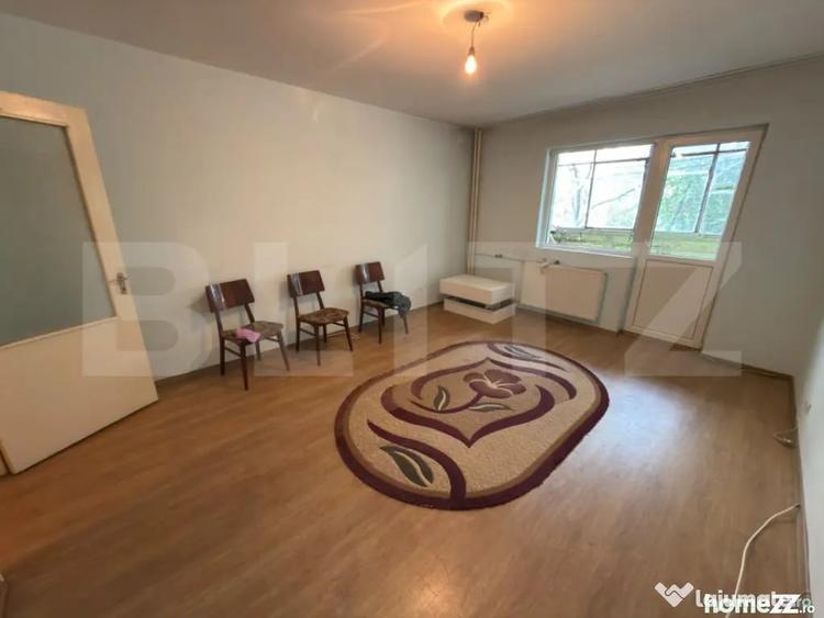 Apartament cu 2 camere decomandat în Vest
