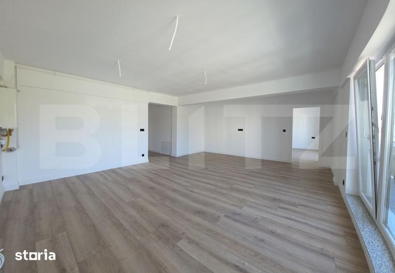 Apartament cu 3 camere în Independenței