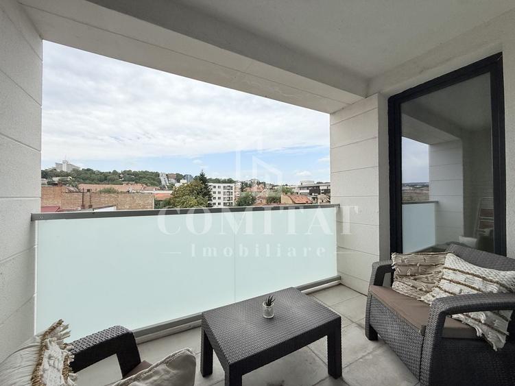 Apartament cu 2 camere | parcare inclusă | str Decebal - 12