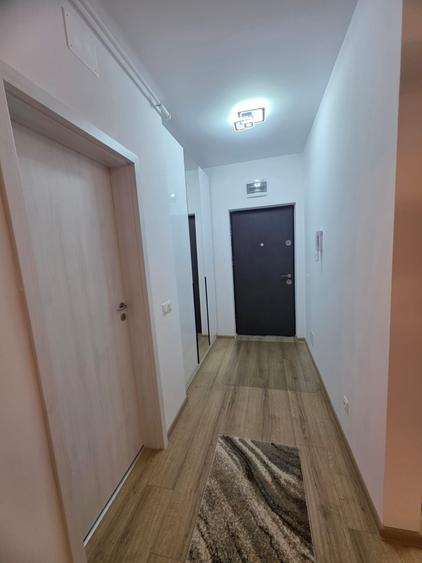 Apartament semidecomandat în Lacul Morii