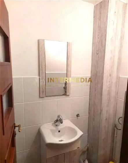 Apartament cu 3 camere decomandat în Tolstoi