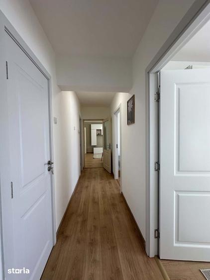 Apartament cu 3 camere decomandat în Micro 15