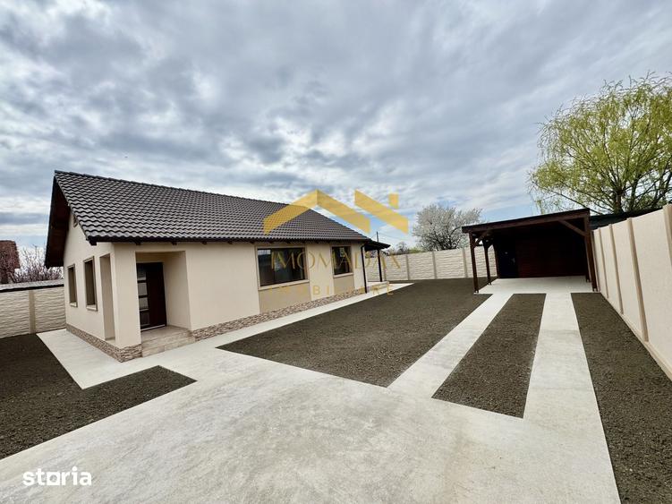 Casă cu 3 camere cu Teren 410 Mp în Sânmihaiu Român