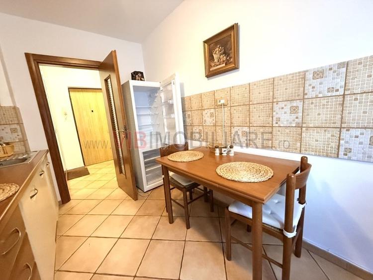 Apartament cu 3 camere decomandat în Grivița