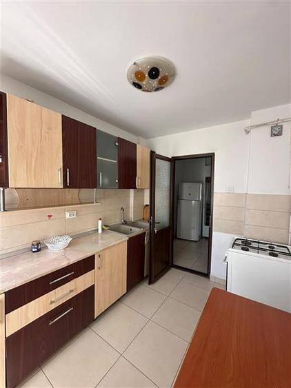 Apartament 2 camere de inchiriat, semidecomandat, etaj intermediar - Podu Ros - 8