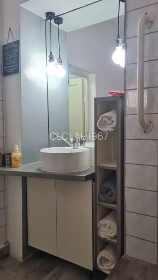 Apartament 2 camere cu parcare interioara