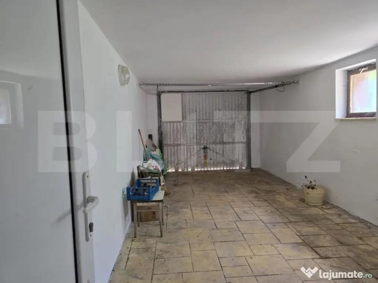 Casă cu 7 camere cu Teren 1535 Mp în Vetiș