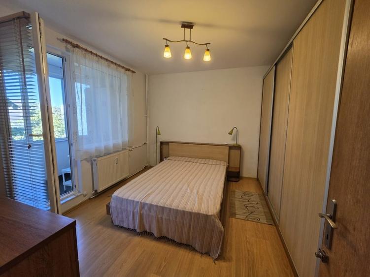 Apartament cu 3 camere decomandat în 1 Decembrie 1918