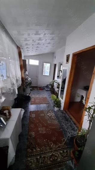 Casă cu 5 camere cu Teren 550 Mp în Sulina
