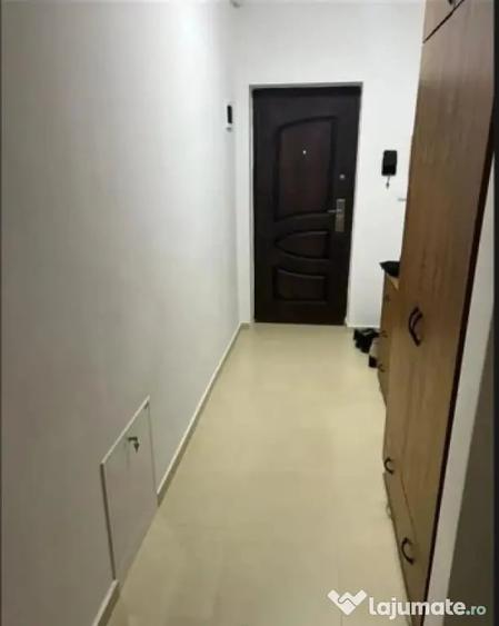 Apartament cu 2 camere decomandat în Giroc