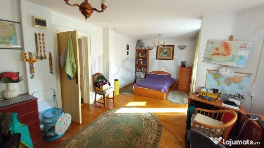 Casă cu 5 camere cu Teren 250 Mp în Băneasa