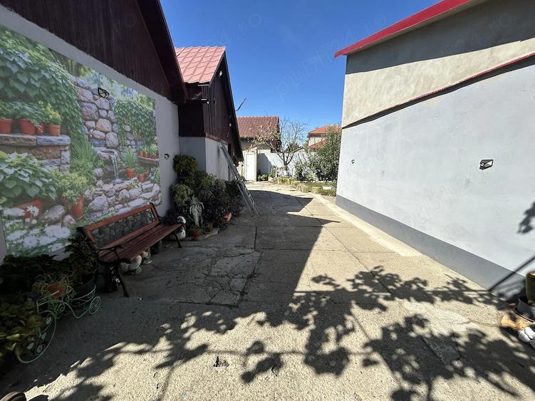 Casă cu Teren 922 Mp în Bodrogu Nou