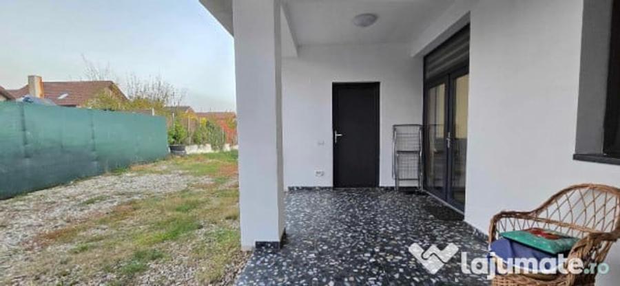 Casă cu 3 camere cu Teren 450 Mp în Nufărul
