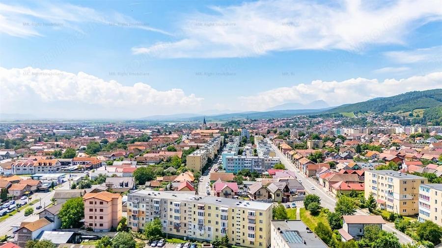 Apartament cu 2 camere semidecomandat în Nord