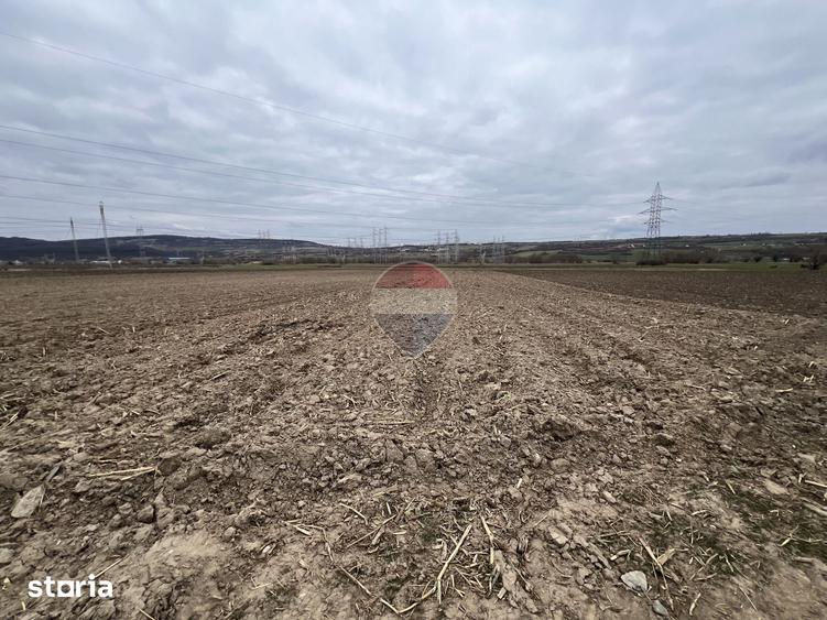Teren de 2800 mp, în Șelimbăr