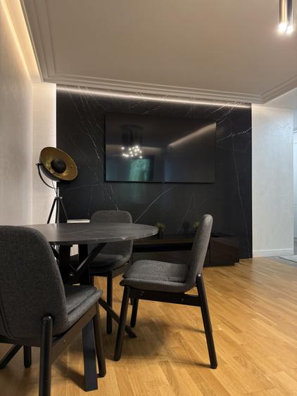 Apartament cu 3 camere semidecomandat, mobilat în Iancu Nicolae