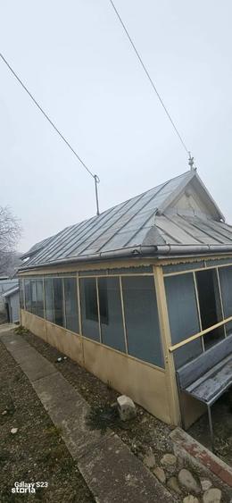 Casă cu 2 camere cu Teren 250 Mp în Târgu Neamț