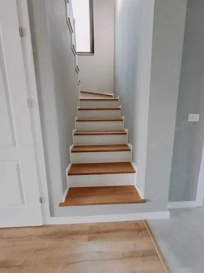 Casă cu 5 camere cu Teren 700 Mp în Central