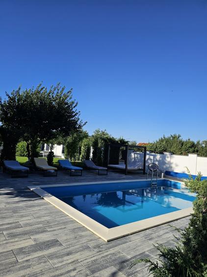 Casă cu 4 camere în Central