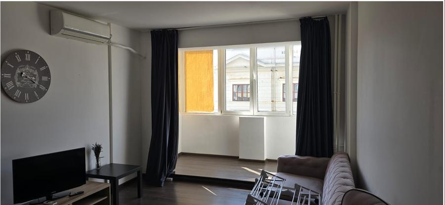 Apartament cu 2 camere semidecomandat, mobilat în Șerban Vodă