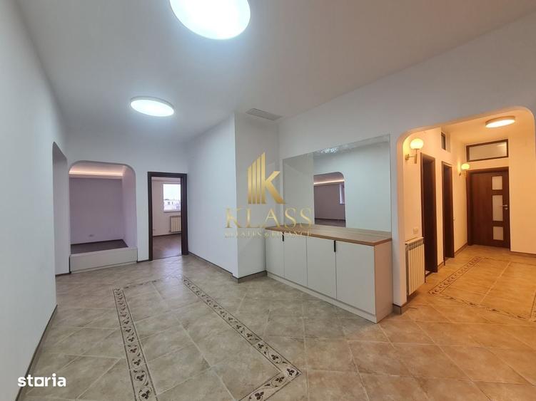 Apartament cu 4 camere în Central