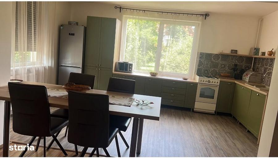 Casă cu 3 camere în Central