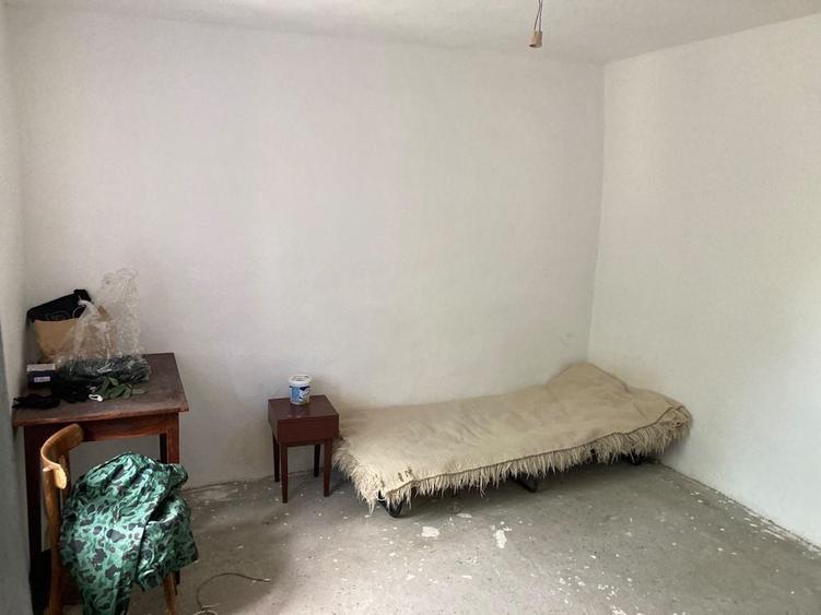 Casă cu 3 camere în Petroșani