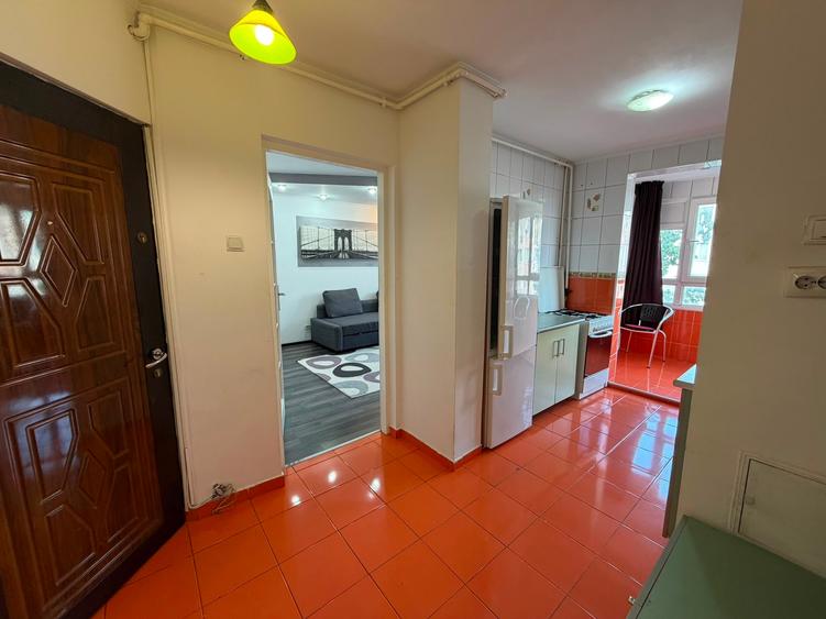 Apartament cu 2 camere decomandat în 1 Decembrie 1918