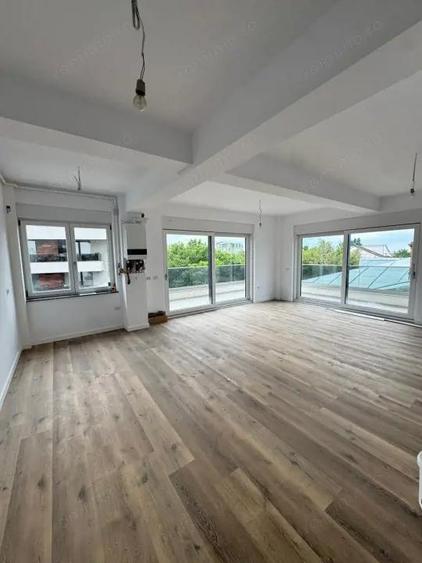 Apartament cu 2 camere decomandat în Siloz