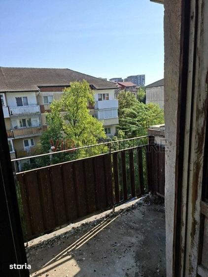 Apartament cu 3 camere decomandat în Soarelui