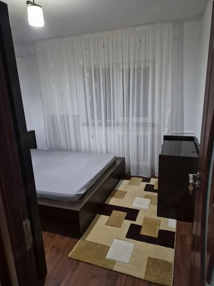 Apartament cu 2 camere decomandat în Sărari