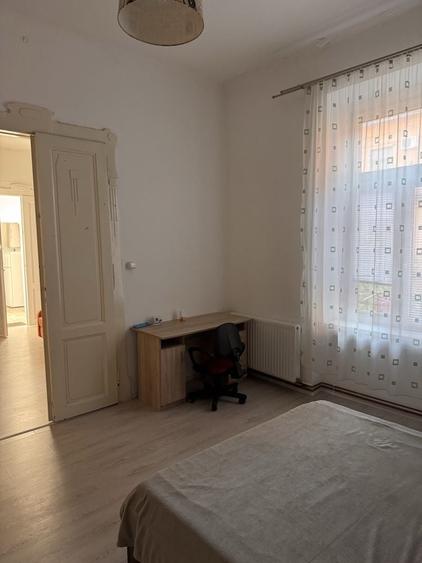 Apartament cu 2 camere decomandat în Exterior Vest